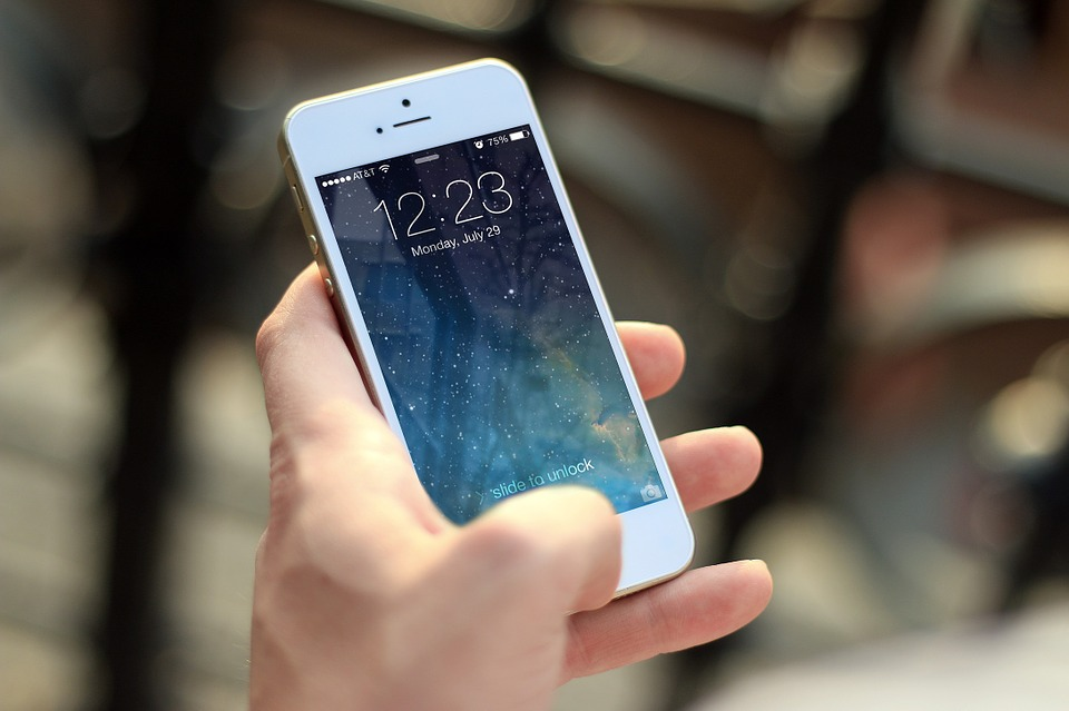 ¡MALWARE EN IOS! Se revela falla de seguridad en Iphones