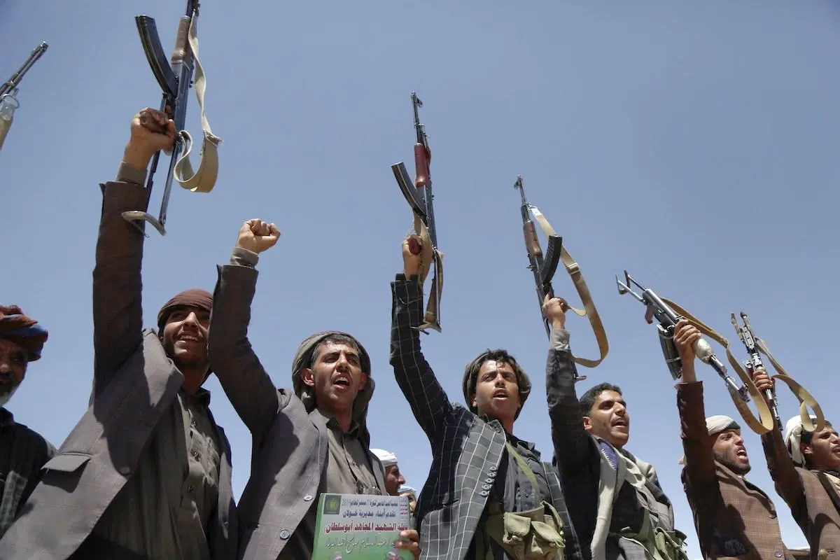 Houthis: Rebeldes en Yemen anuncian asesinato de más de 500 Saudíes