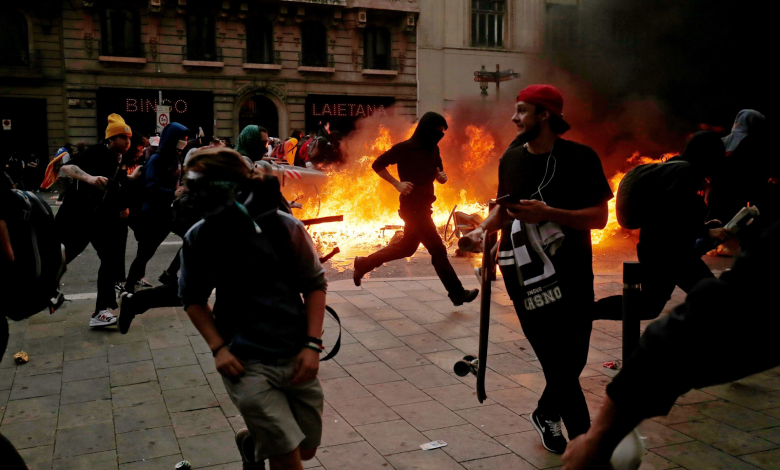 Partido de fútbol se interrumpe por protesta separatista
