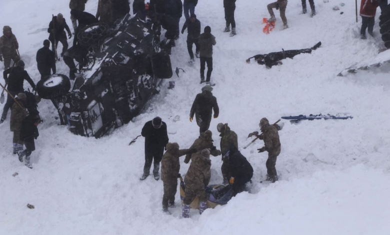 Avalancha mató a rescatistas de víctimas de otra avalancha