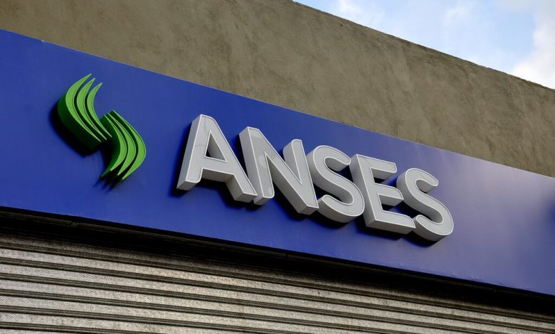 Argentina: ¿Quienes cobran el bono de emergencia?