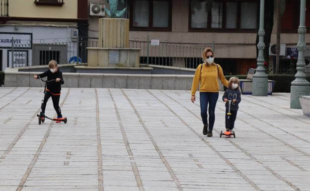 España flexibiliza la cuarentena: pueden salir los niños