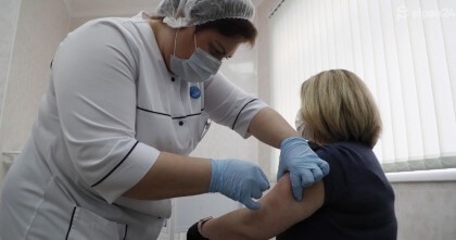 Rusia y China comenzaron su plan de vacunación